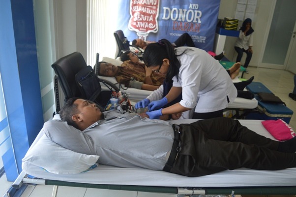 Bank UNISIA Gelar Aksi Donor Darah untuk Kemanusiaan